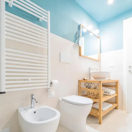 Chicchi - Bed and Breakfast Σέστρι Λεβάντε