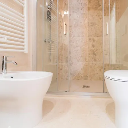 Chicchi - Bed and Breakfast Σέστρι Λεβάντε
