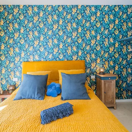 Chicchi - Bed and Breakfast Σέστρι Λεβάντε